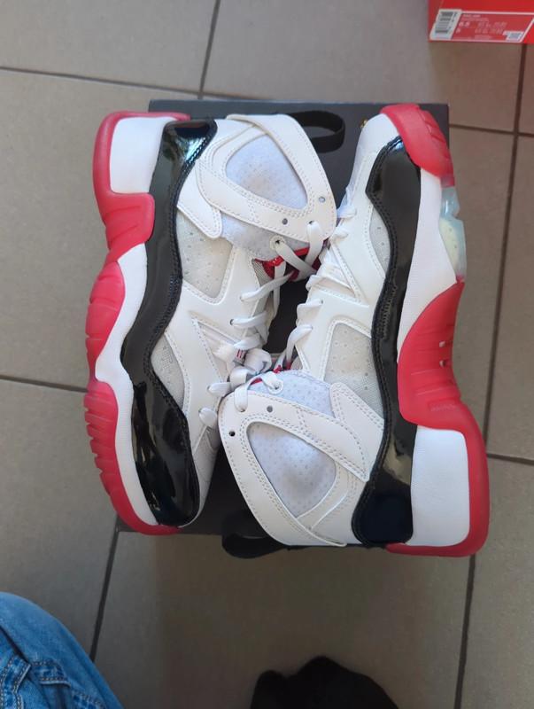 Jordan Jumpman Two Trey Taille 38 – Pour Fans de Style et de Terrain